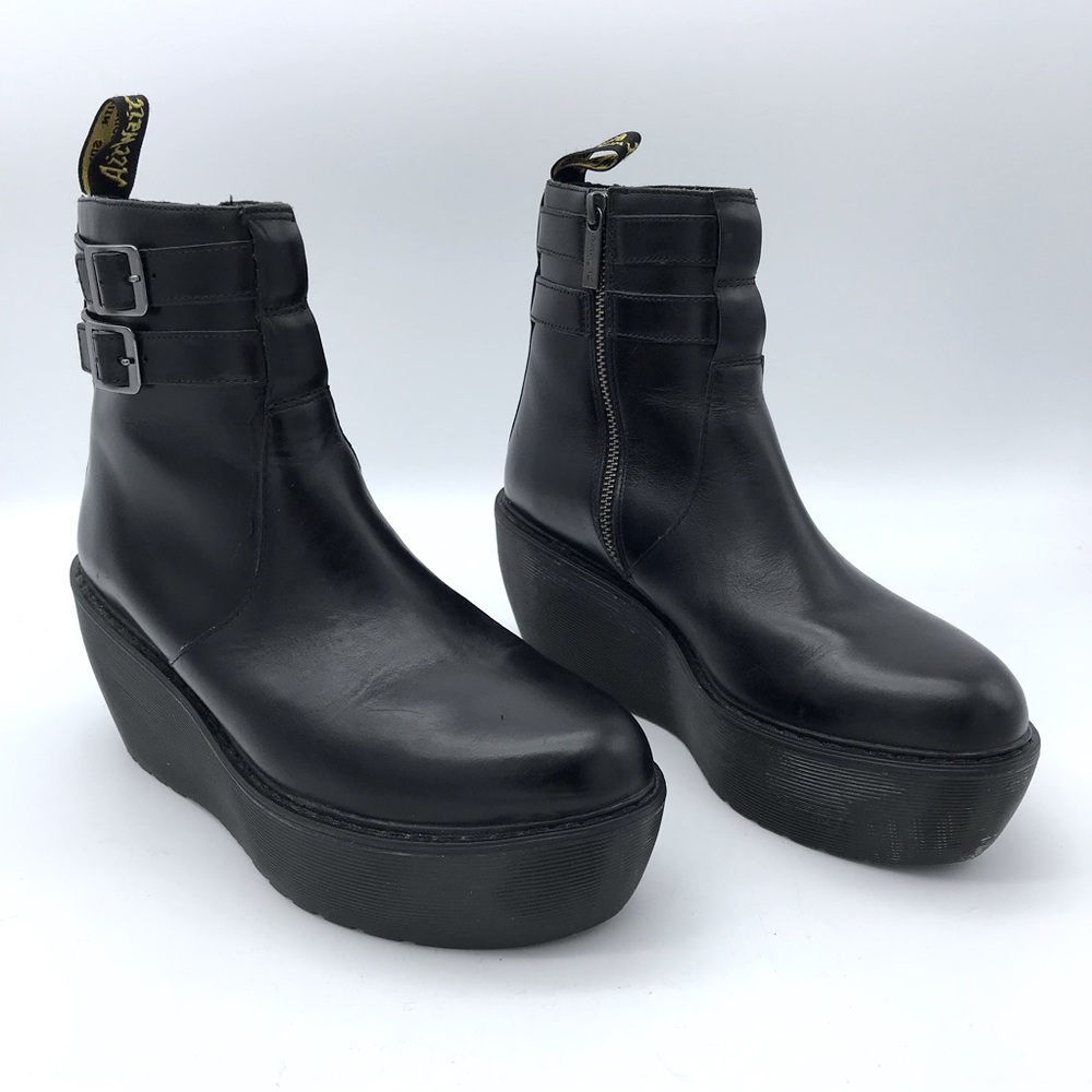 Dr. Martens UK 7 / US 9 black rare Caitlin platform ankle buckle boots EUC